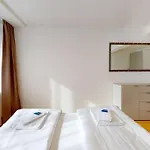 Daire Amazing/sunny 2 Bedroom Flat In The Center *